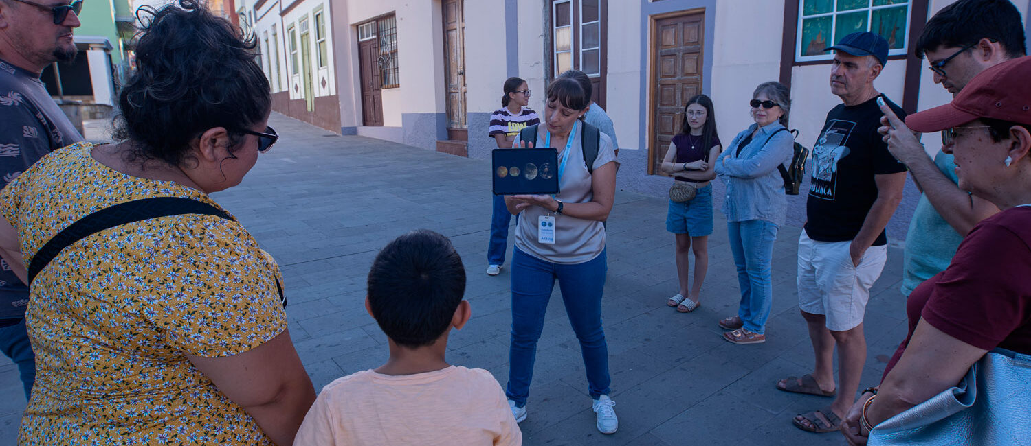 Un viaje por el Sistema Solar, a escala humana